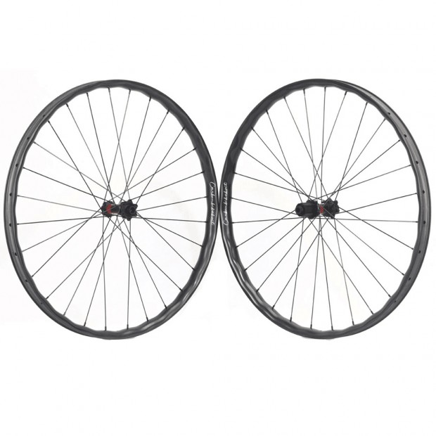 325g 29er Carbon Wellenform 37x21,5 mm Innenbreite 30 mm Tubeless Hookless Asymmetrische MTB-Felge. E-Bike-Felgenräder 325g 29er Carbon Wellenform 37x21,5 mm Innenbreite 30 mm Tubeless Hookless Asymmetrische MTB-Felge. E-Bike-Felgenräder