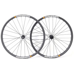 CarbonBikeKits Ruote da mountain bike in carbonio personalizzate