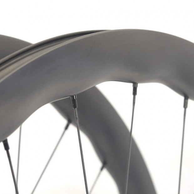 Cerchio ultraleggero da 360±15g forma ondulata 700C 40x28mm in carbonio tubeless con gancio/senza gancio/tubolare per bici da strada