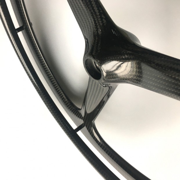 3-Speichen Carbonrad für Rollstühle 3-Speichen Carbonrad für Rollstühle
