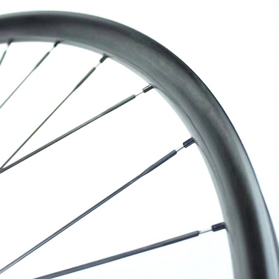 3x1.5mm 2,6g Fahrrad-Speichen aus Carbon und Titanlegierung, Straight Pull / J-bend, Länge 250mm-307mm 3x1.5mm 2,6g Fahrrad-Speichen aus Carbon und Titanlegierung, Straight Pull / J-bend, Länge 250mm-307mm