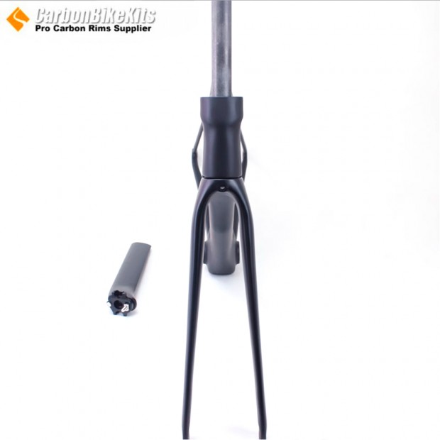 CFM0038 Cuadro de bicicleta de carretera de carbono ligero con freno C PF30 doble agujero CFM0038 Cuadro de bicicleta de carretera de carbono ligero con freno C PF30 doble agujero